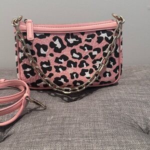 MCM Aren Shoulder Bag In Leopard Visetos